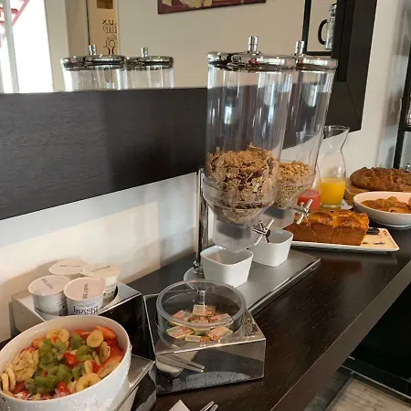 Maxana Couette-café