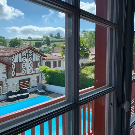 Bed and breakfast Maxana 4*